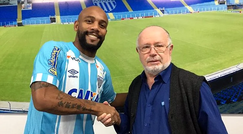 Îl mai țineți minte pe Maicon, fostul star de la Inter, City și AS Roma? La 35 de ani, brazilianul s-a întors în fotbal. Cu cine a semnat