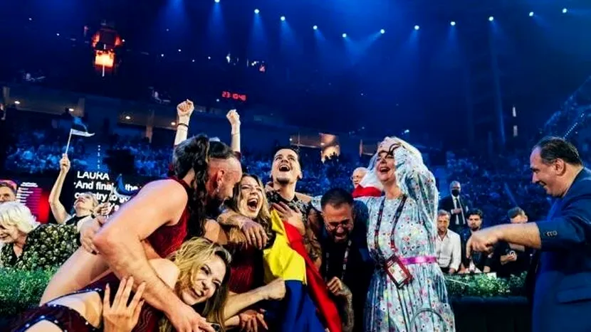 România s-a calificat în finala Eurovision 2022! WRS a cucerit publicul de la Torino cu melodia „Llamame
