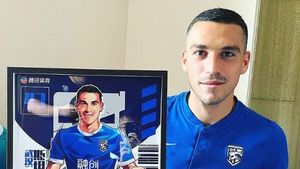 Nicolae Stanciu, încă un gol spectaculos marcat pentru Wuhan! Românul face furori în China | VIDEO