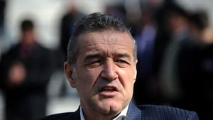 Gigi Becali a terminat cu "miau, miau":** "Nu vreau să comentez despre Dinamo! Spun doar că Steaua nu pățea asta!" Ce pronostic aberant dă pentru meciul cu Astra