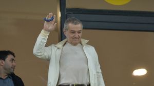 Gigi Becali e lăudat pentru transferurile pe care le-a făcut la FCSB: „A luat tot ce e mai bun din România”. Care e, însă, decizia aberantă a patronului în opinia fostului fotbalist al roș-albaștrilor