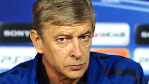 Arsene Wenger se ia de Mourinho**: "Ce a făcut la Amsterdam e rușinos!"