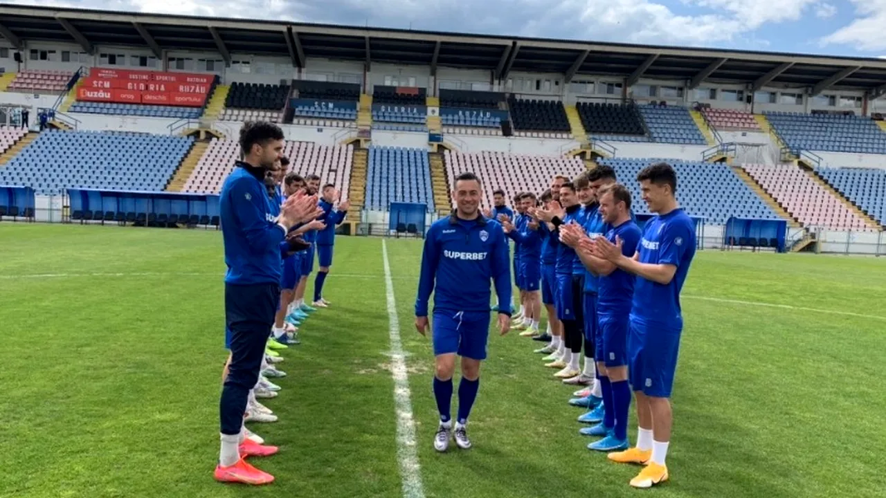 După 30 de ani pe teren, „Nemuritorul” din fotbalul românesc agață ghetele-n cui: „Am un singur regret!” | EXCLUSIV