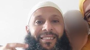 Dezvăluiri explozive: teroristul din Bruxelles avea pașaport de România! Cum arăta actul fals pentru care a plătit 3.000 de euro