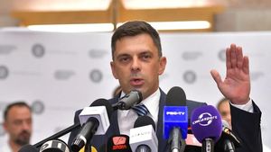Eduard Novak face scandal după ce legea sa a picat la CCR: „Sunt interese prea mari!”