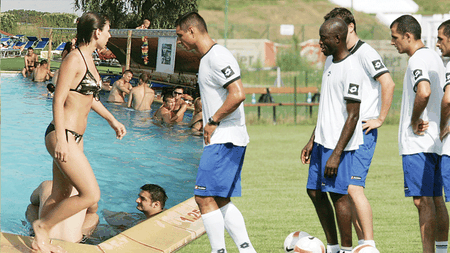 Poli Timișoara se antrenează  zilnic la "piscină"!