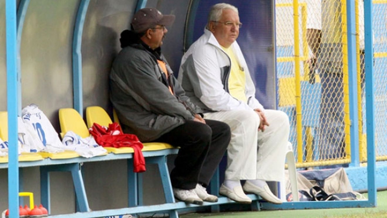 Reacția patronului clubului Daco Getica, după ce Baciu a fost acuzat că a luat șpagă de la un părinte. "Este incredibil! A primit un porc și două găini. Ne facem de râs!" EXCLUSIV