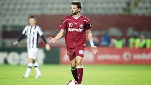 Bozovic amenință cu Partizan!** Fundașul ezită să semneze prelungirea și spune că are ofertă din Serbia