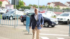 Cum și-a făcut apariția Mihai Rotaru la stadion pentru Craiova - U Cluj. A ajuns cu mai mult de 2 ore înainte de meci