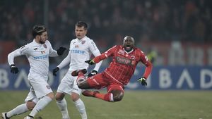 FOTO | Kamikaze! Cum arată piciorul lui Simon Zenke după meciul cu FC Botoșani. Mijlocașul a urcat fotografia pe rețelele de socializare