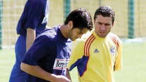 Cristi Chivu și Gică Hagi, incluși de italieni într-un prim „11” prestigios, cu nume mari ale fotbalului mondial