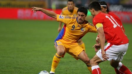 Lucescu jr: "Există un caz Marica? A spus el ceva?** Federația nu are contract cu niciun jucător, eu fac echipa, nu impresarii"