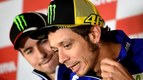 Lorenzo se agită, dar Valentino Rossi rămâne calm: 