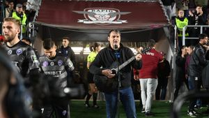 Andrei Păunescu i-a amuțit pe avocații Rapidului în fața judecătorilor, în procesul în care solicită daune de 1.000.000 de euro. Ce a pus în fața magistraților