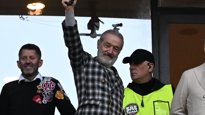 Fabulos! I-a fost propus la TV un fotbalist deținut 50 la sută de Benfica și Gigi Becali a făcut ofertă oficială: „Să vedem ce zic”