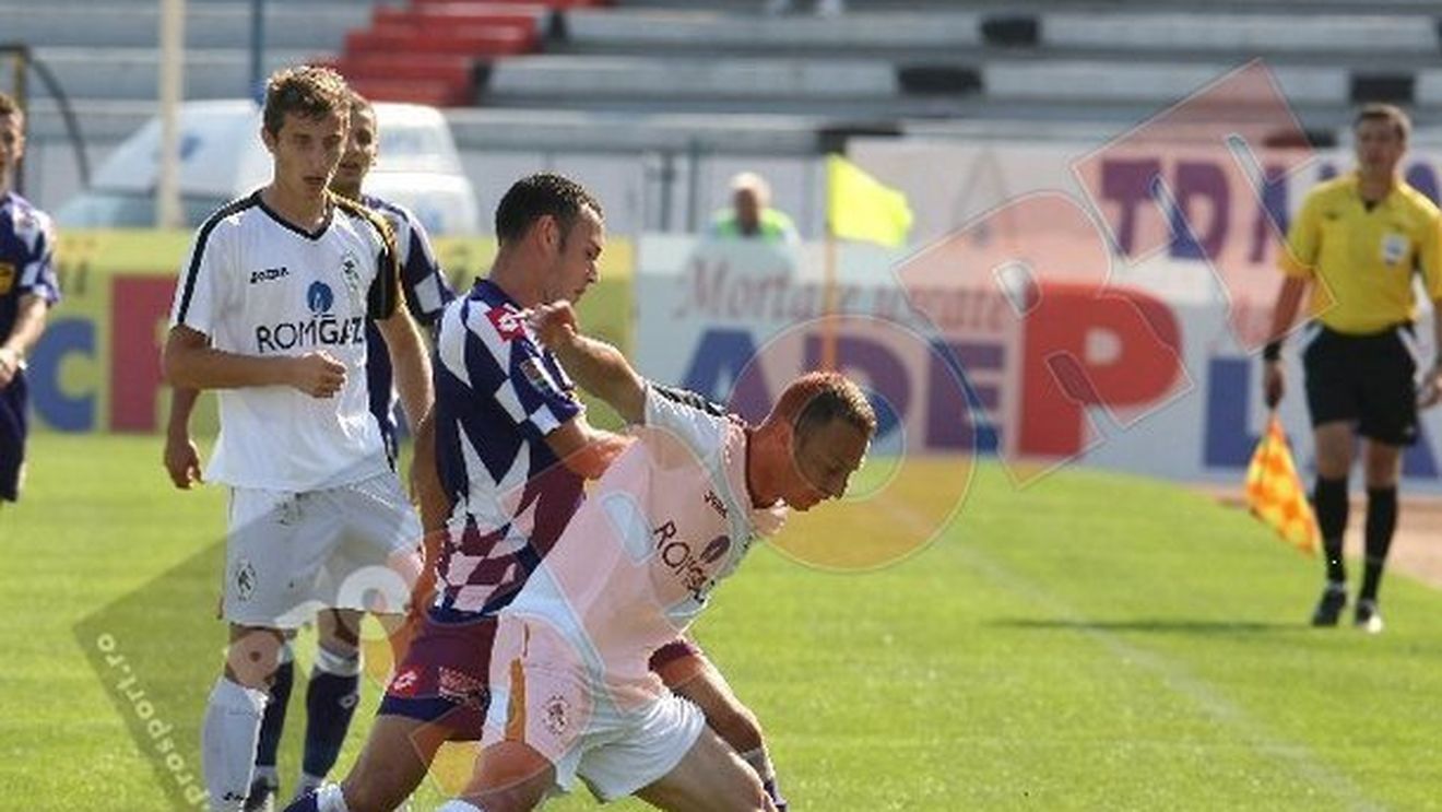 Here we go again! Și Poli pune tunurile pe arbitri: "Greșeli omenești? De ce sunt într-un singur sens?"