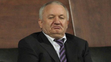 Porumboiu își scoate "perla" la vânzare:** "Credeți că pe mine mă încântă floricelele lui? Dacă e atât de bun, să îl transfere altă echipă"