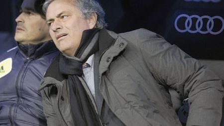 E război în toată regula la Real!** Trei titulari l-au băgat în ședință pe Perez: "Ori pleacă Mourinho, ori noi"