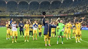 Ce nu s-a văzut la TV după România - Austria 1-0. Ce au făcut fotbaliştii lui Mircea Lucescu şi fanii naționalei. VIDEO