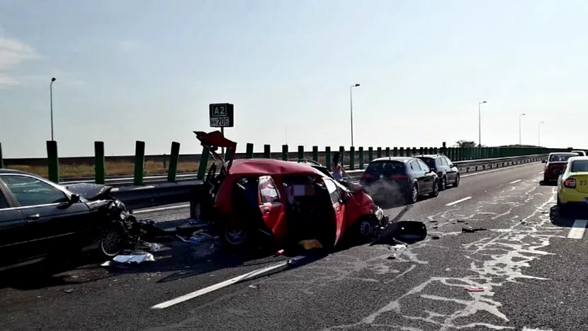Autostrada Soarelui este blocată după un grav accident! Patru persoane au fost rănite