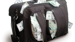 Becali: "Dacă bați Dinamo, îți dau o valiză cu cifru!"**