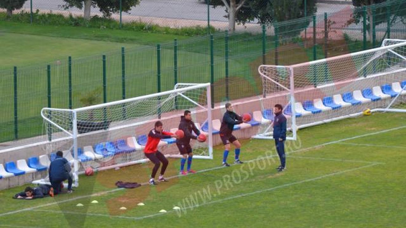 Echipa "speranțelor".** Reghe așteaptă orice veste bună din partea lor! FOTO Cum arată infirmeria Stelei înaintea meciului cu D. Kiev