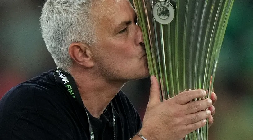 Jose Mourinho împlinește 60 de ani! Cum l-a sărbătorit AS Roma pe managerul care a reușit o performanță unică în istorie: „Fotbalul este viața mea!” | SPECIAL