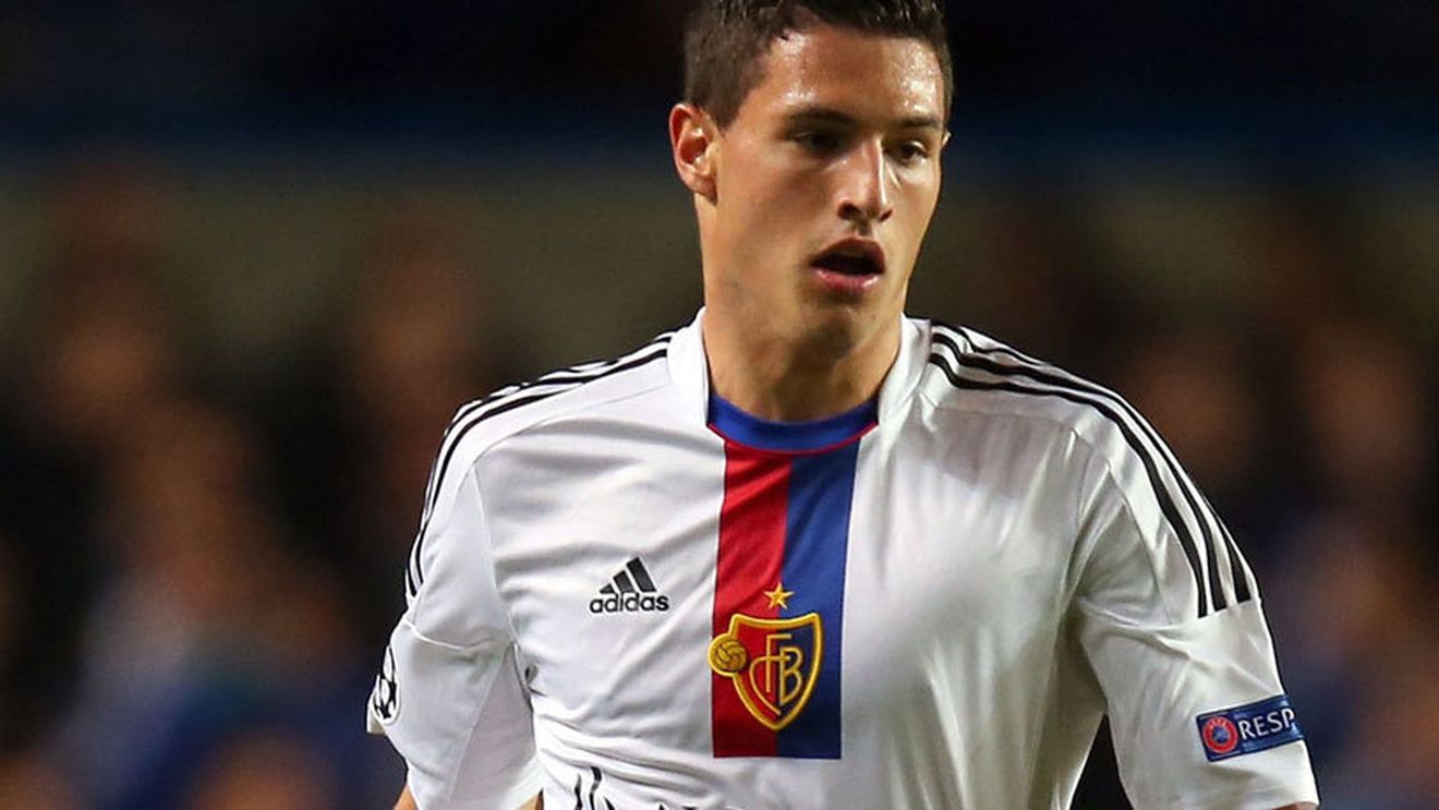 Arsenal își poate rezolva problemele defensive în iarnă. Fabian Schar: "Îmi doresc foarte mult să joc în Premier League"