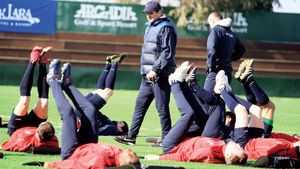 Pierde "Fiara" vestiarul?** Dacă râzi, plătești! Vezi noile reguli drastice impuse de Lăcătuș