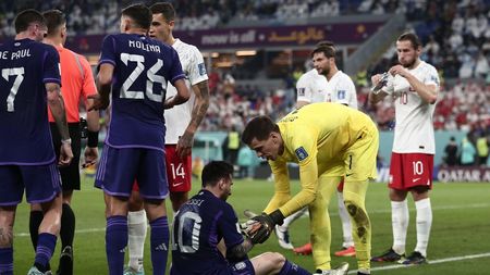 Un titular al naționalei Poloniei, pariu pe bani pus cu Leo Messi în timpul meciului cu Argentina. „Probabil că voi fi suspendat!”