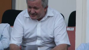 "Dinamo ia sigur campionatul! **E pregătită și de un război atomic!"