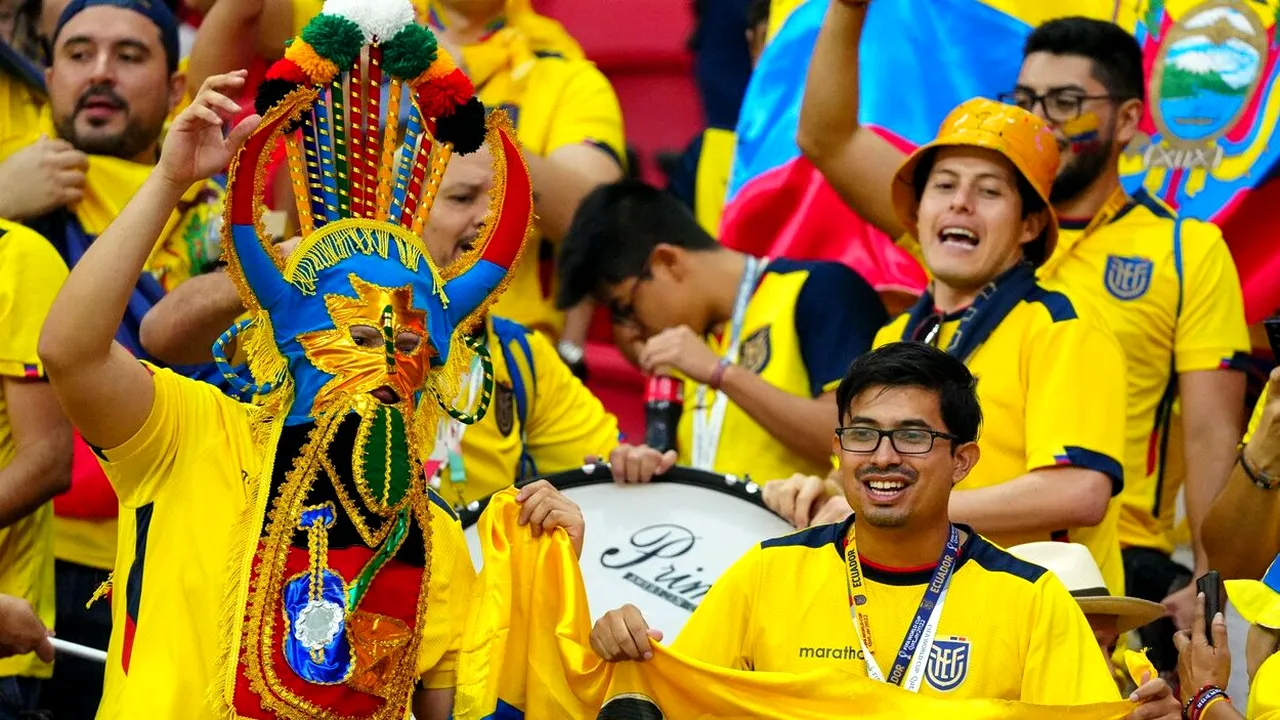 Protest fără echivoc făcut de către fanii Ecuadorului! Ce au scandat suporterii veniți la meciul de deschidere al Campionatului Mondial din Qatar | VIDEO