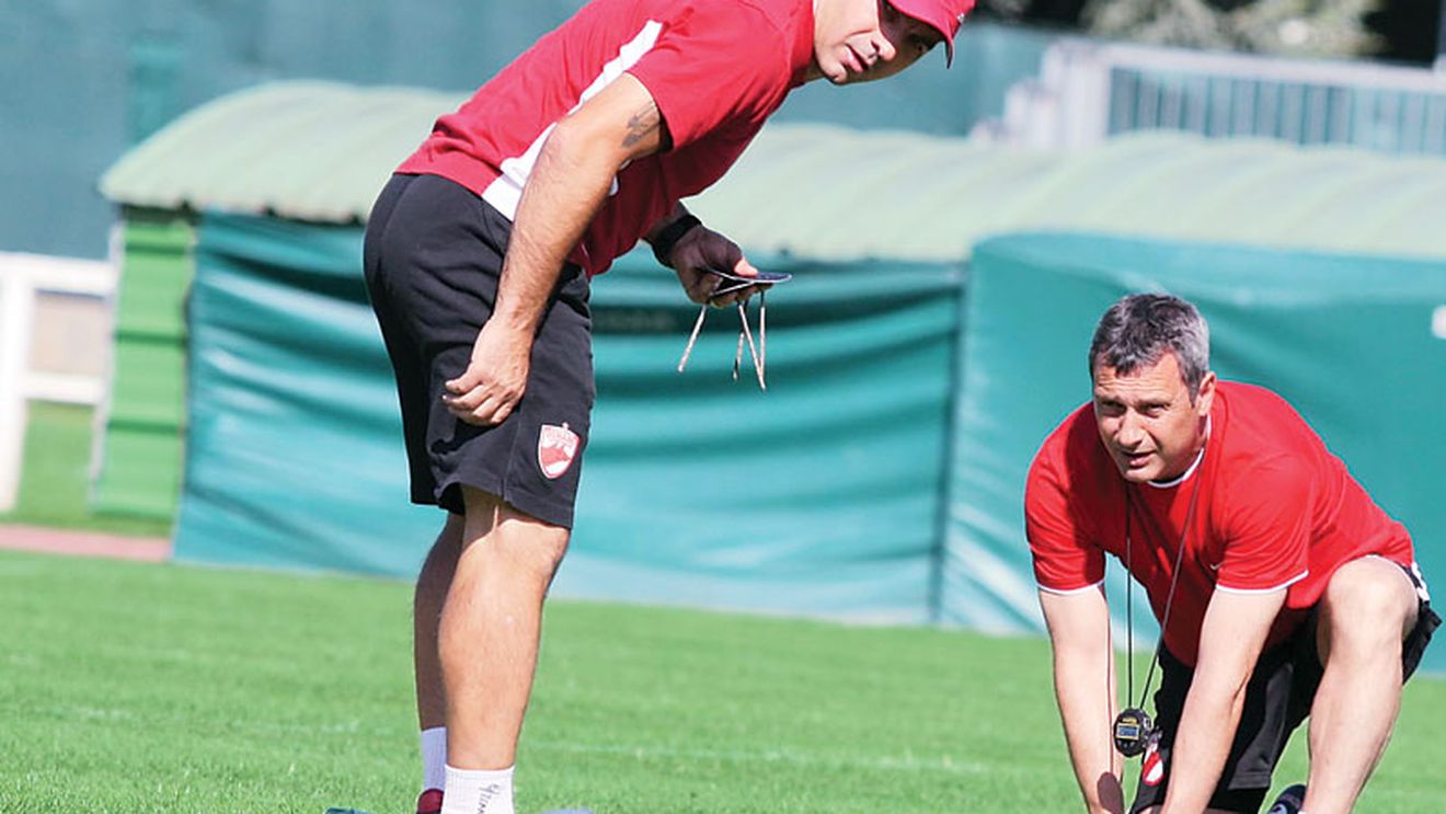 Vlădoiu pune osul la antrenamentele câinilor