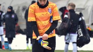 EXCLUSIV | Portarul român care la doar 15 ani a debutat cu gol în echipa națională: "Nu mi-a venit să cred". VIDEO | Execuția care a surprins pe toată lumea