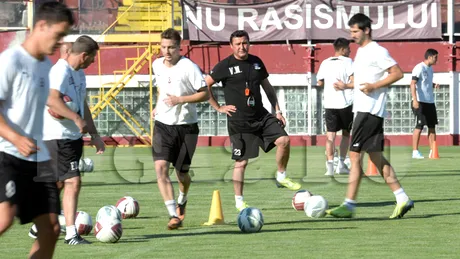 FOTO Jucătorii Rapidului s-au reunit în Giulești.** Bornescu, singura noutate
