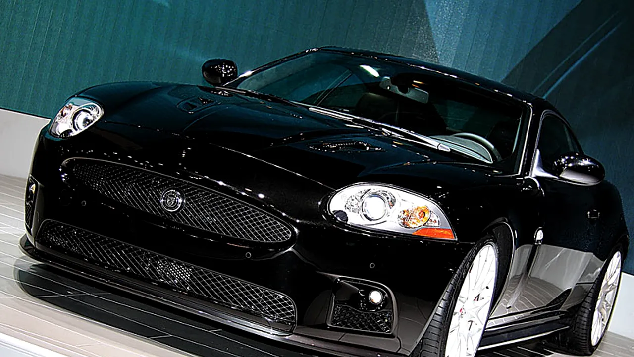 Fascinantul Jaguar XF