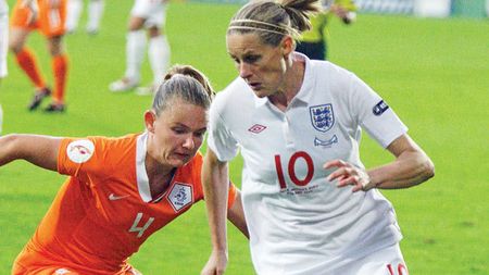 Kelly, atacantul bețiv! Vedeta naționalei Angliei a avut mari probleme cu alcoolul:** "Când mă accidentam, stăteam numai beată"