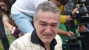 "Transferul" anunțat de Becali, în mare pericol! Omul trecut pe la Schalke 04 și Stuttgart e în Germania și neagă tot: "Nu m-a căutat nimeni"