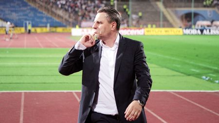 Șumudică îi trimite "bezele" lui Copos: "Antrenând la mișto am bătut Poli și CFR"