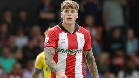 Andrei Coubiș face senzație în Anglia! Gol anulat și pasă decisivă în victoria categorică împotriva fostei echipe din Premier League