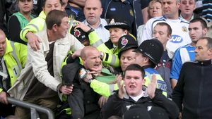 Suporterii englezi, atacați la Moscova