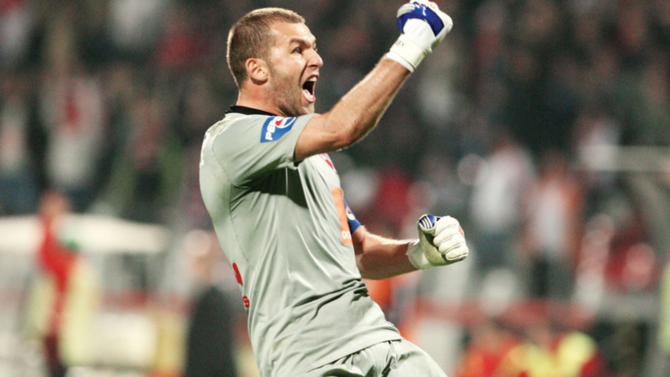 "Lobonț nu pleacă! Vrea să câștige titlul cu Dinamo!"