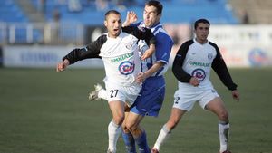 Blocat în trafic și luat pe sus! Noi dezvăluiri din "Dosarul Șimota": Istinie a încercat să plece de la Jiul, dar a fost readus la echipă în stil mafiot