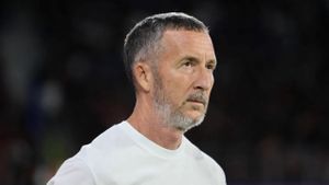 Meme Stoica, scandal în direct, la TV, cu Edi Iordănescu, după declarațiile aiuritoare ale lui Olimpiu Moruțan! „Au murit oameni la Revoluție pentru asta!”