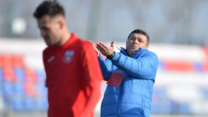 Daniel Oprița a tunat după ce Steaua a avut un gol anulat: „Octavian Popescu trebuia eliminat!” Tehnicianul a tras concluzia: „Meritam să câștigăm la cel puțin trei goluri!” | VIDEO