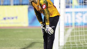 "M-am lovit cu capul de bare pentru Rapid, Taher mi-a promis că o să joc"