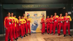 Cinci boxeri români în sferturile de finală ale Europeanului de juniori de la Albena. Craioveanul Toboșaru boxează astăzi pentru medalie!