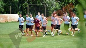 "Nu știu dacă putem plăti salariile până sâmbătă"** Mesajul lui Taban după greva anunțată de jucători. Ce zice de intenția lui Gruia de a-i premia pe rapidiști