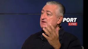 Marian Iancu i-a făcut praf pe rapidiști. Nu l-a iertat nici pe Marius Șumudică. „Luați lămâie! Multă!”