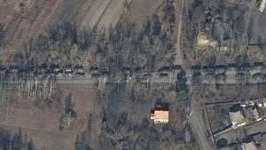 Imaginile terorii, captate prin satelit, bagă groaza în ucraineni și, mai ales, în luptătorii din Kiev, printre care se află și fotbaliștii lui Dinamo! Vladimir Putin a trimis un convoi militar de peste 3 kilometri: sute de tancuri, mașini blindate, mașini de artilerie și aparatură logistică! FOTO